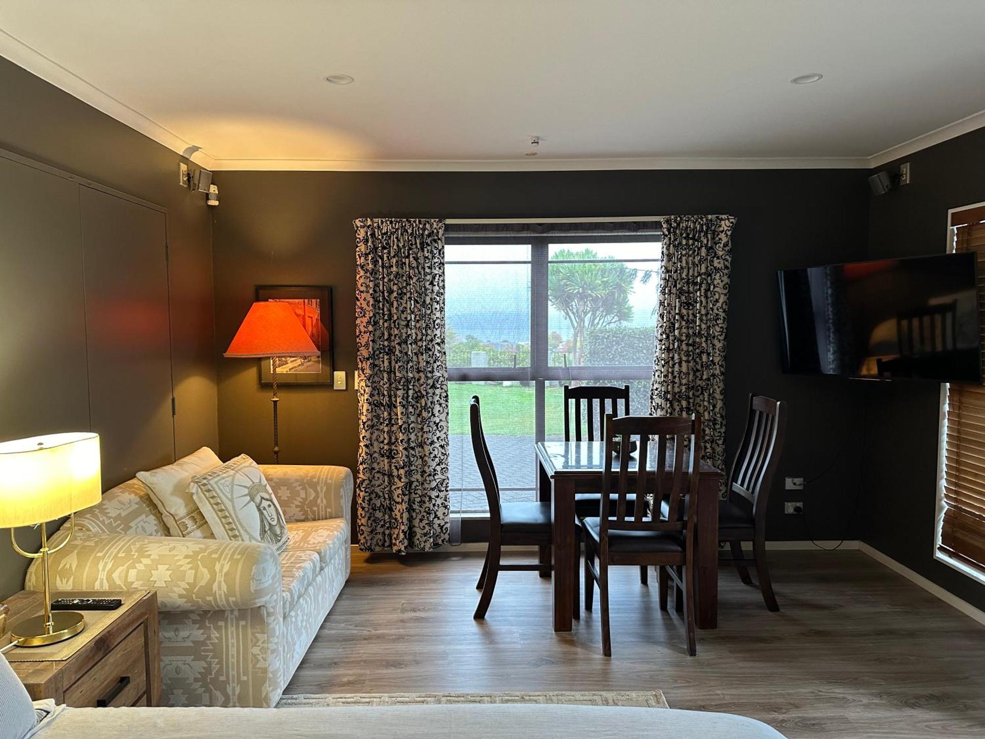 Lakeview Holiday Hideaway Taupo Eksteriør bilde